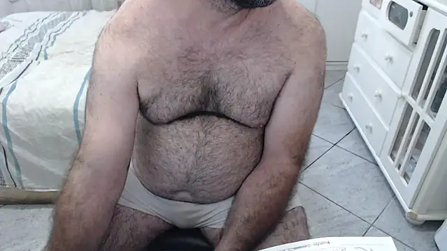 MysterBearMG live sex cam