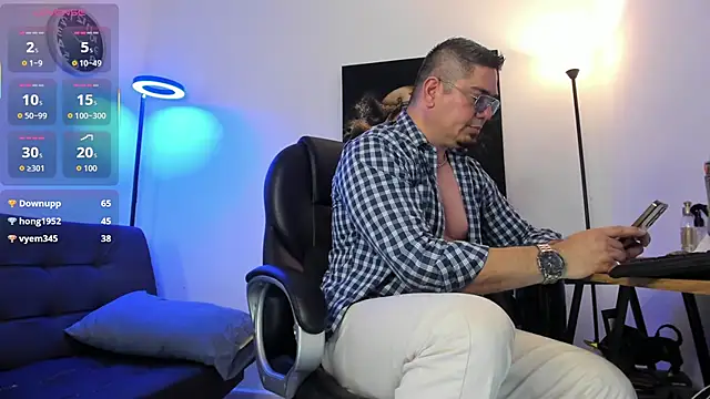 Dante_Bellini's cam snapshot