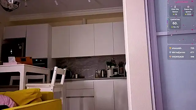 KateBleare live sex cam