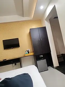 Paramkeerthi live sex cam