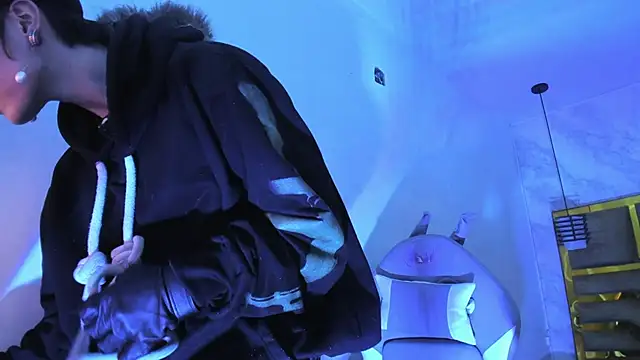 Fieramadame's cam snapshot