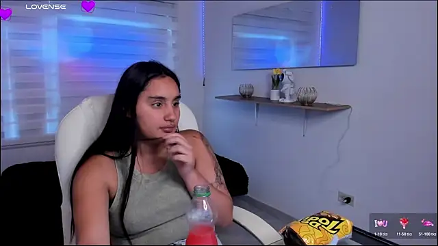 Caroline_rodriguez9's cam snapshot