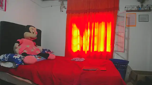 Meloncillo_and_Babyliss99 live sex cam