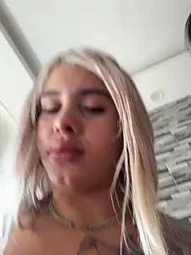 YouCandiSumisa's cam snapshot