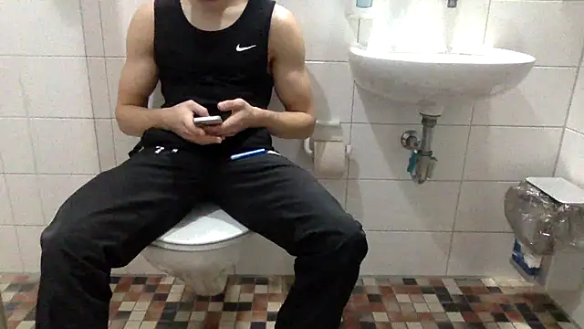 AzhleticAce18's cam snapshot