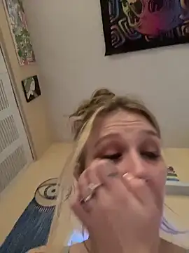 PeachyBabyx live sex cam