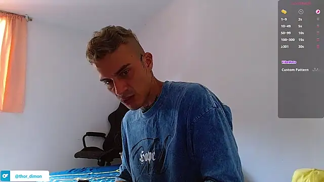 bray_hotboy777 live sex cam