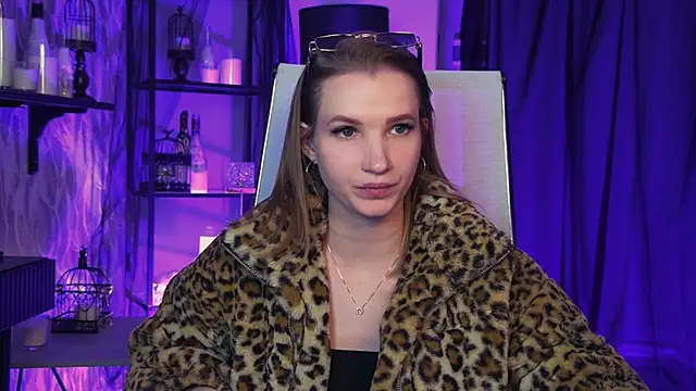 Megan_Rodgers's cam snapshot