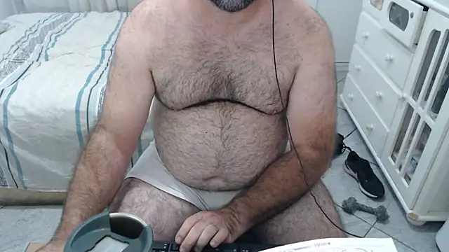 MysterBearMG live sex cam