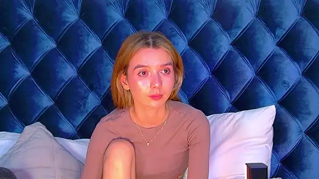 VanessaVienne's cam snapshot