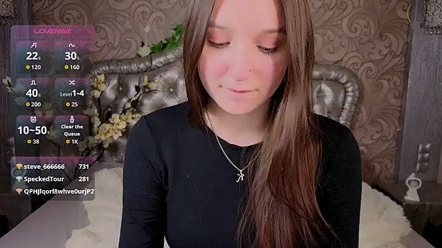 Raven_Crowe's cam snapshot