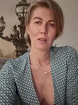 stellahere8's cam snapshot