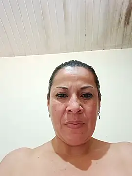 Zaralu_'s cam snapshot