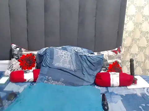 SwaziBeauty's cam snapshot