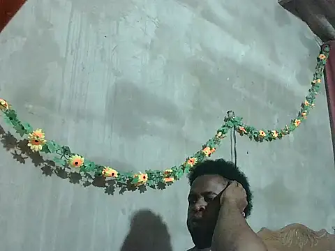 2ocmaxi live sex cam