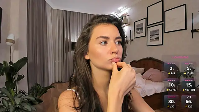 NicoleLuv live sex cam