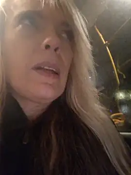 Fantasie-Hot-Sarah's cam snapshot