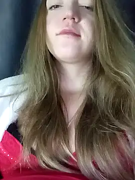 KattyLuuu's cam snapshot