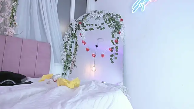 nicky_bonny18 live sex cam