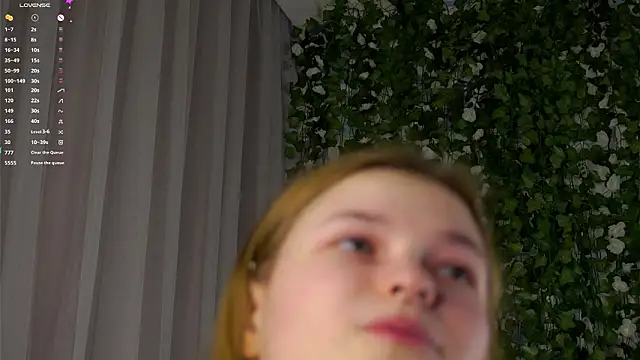 LynHillaire's cam snapshot