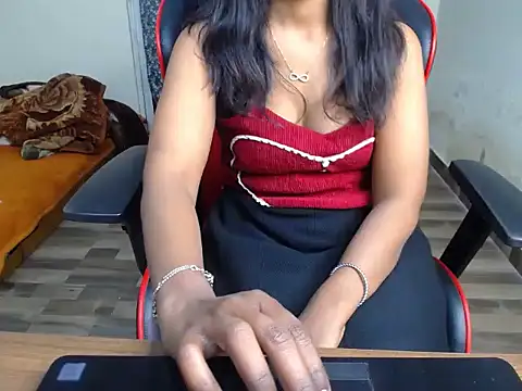 Hottie_yashika's cam snapshot