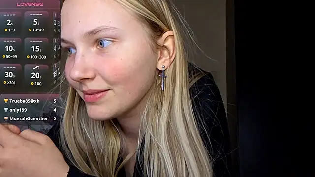 KarinRobertson live sex cam