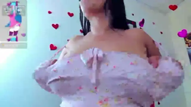 susan_mooree's cam snapshot