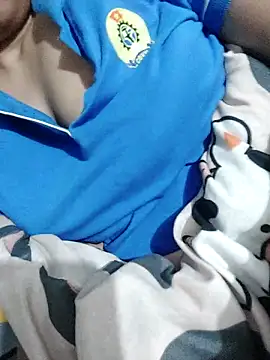 YANINA-20's cam snapshot