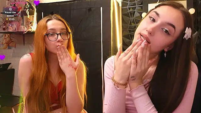 sunny_luna live sex cam