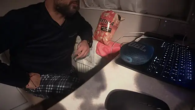 TARKAN1 live sex cam