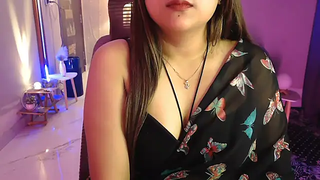 Mitikaa live sex cam