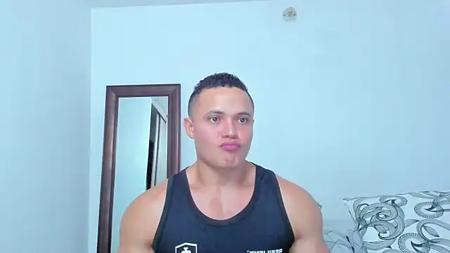 KingLevi01 live sex cam