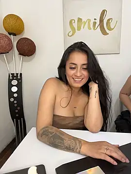 Antonella_Julieta live sex cam