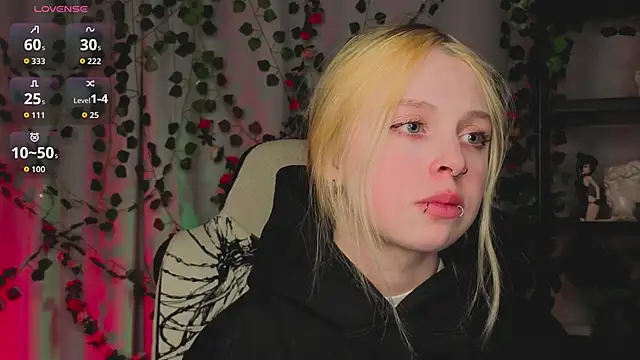 ElvenQueen live sex cam