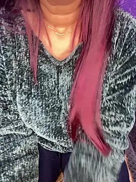 chelsiee1 live sex cam