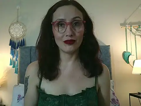 IberianMoonMK live sex cam