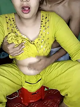 CollegeGrill live sex cam