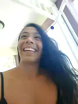 LucyNatural live sex cam