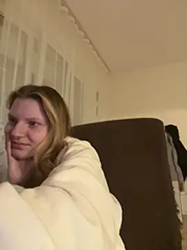 MaryHiggins live sex cam