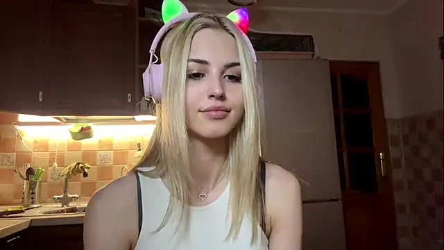 Evva_mayy's cam snapshot