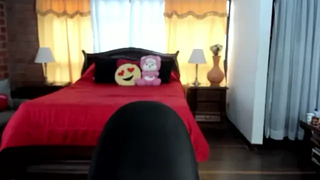 Charlotte-Willson's cam snapshot