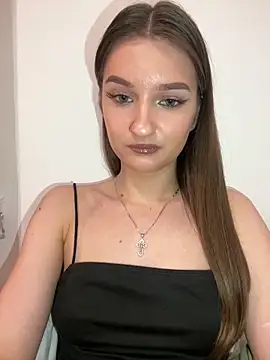 Green_eyes_lady's cam snapshot