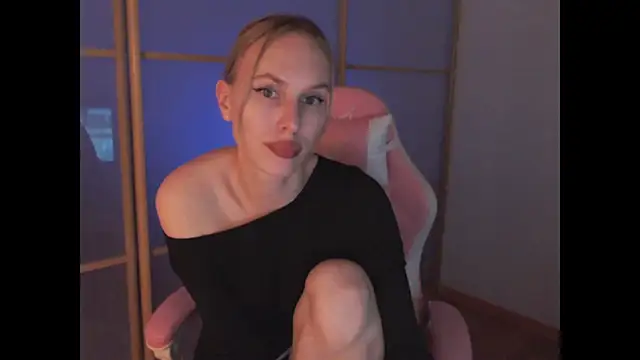 Elsa_Li's cam snapshot