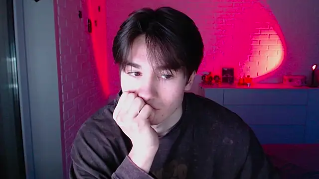 MarkusDean live sex cam