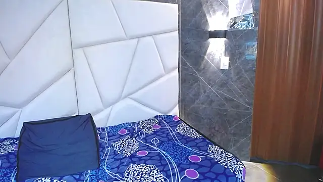 violet_angel13's cam snapshot