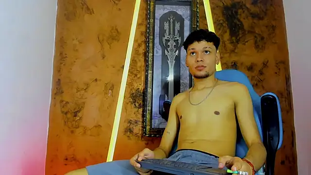 Lucas_hot_20's cam snapshot