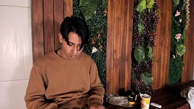 Andy_Joy_'s cam snapshot