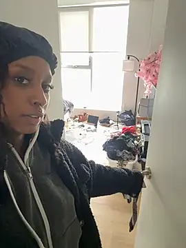 Your_Paris live sex cam