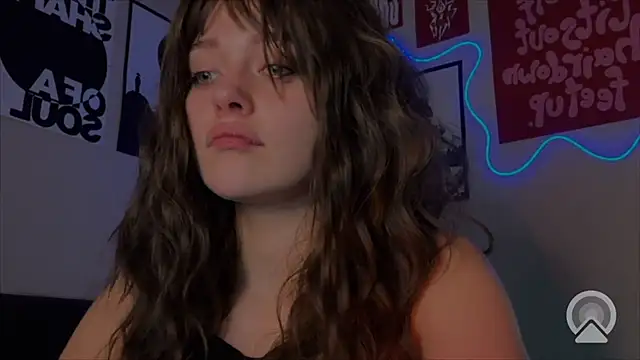 Emilia0_0_7's cam snapshot