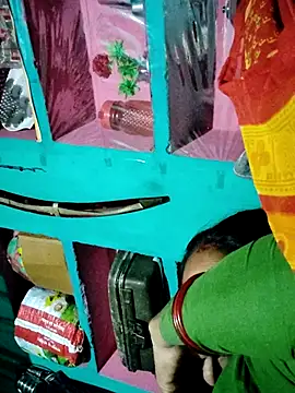 Pooja750's cam snapshot